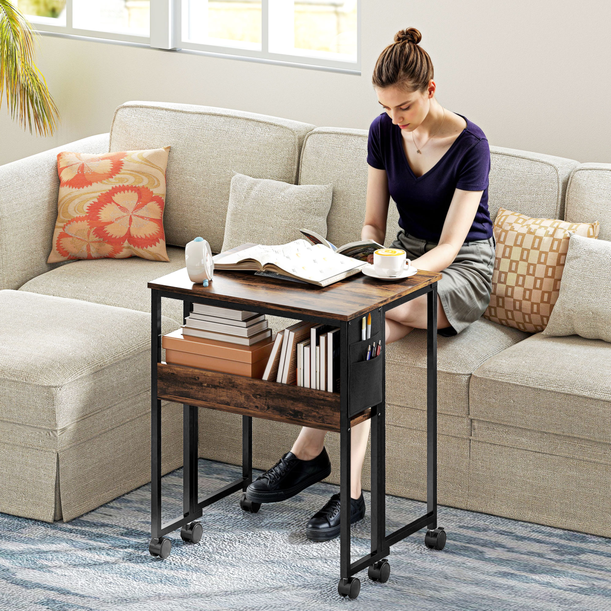 HOMCOM 63 cm Foldable Computer Desk on Wheels for Small Spaces