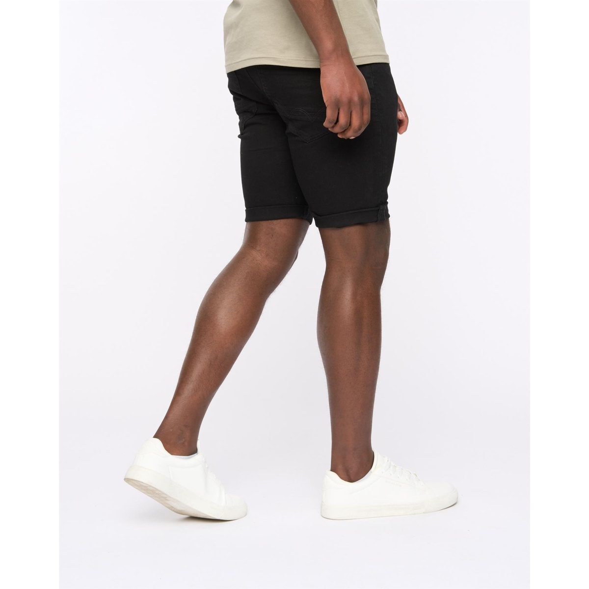 Zeki Shorts Black