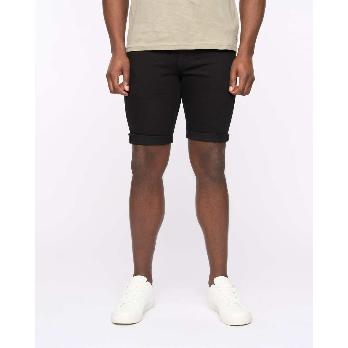 Zeki Shorts Black