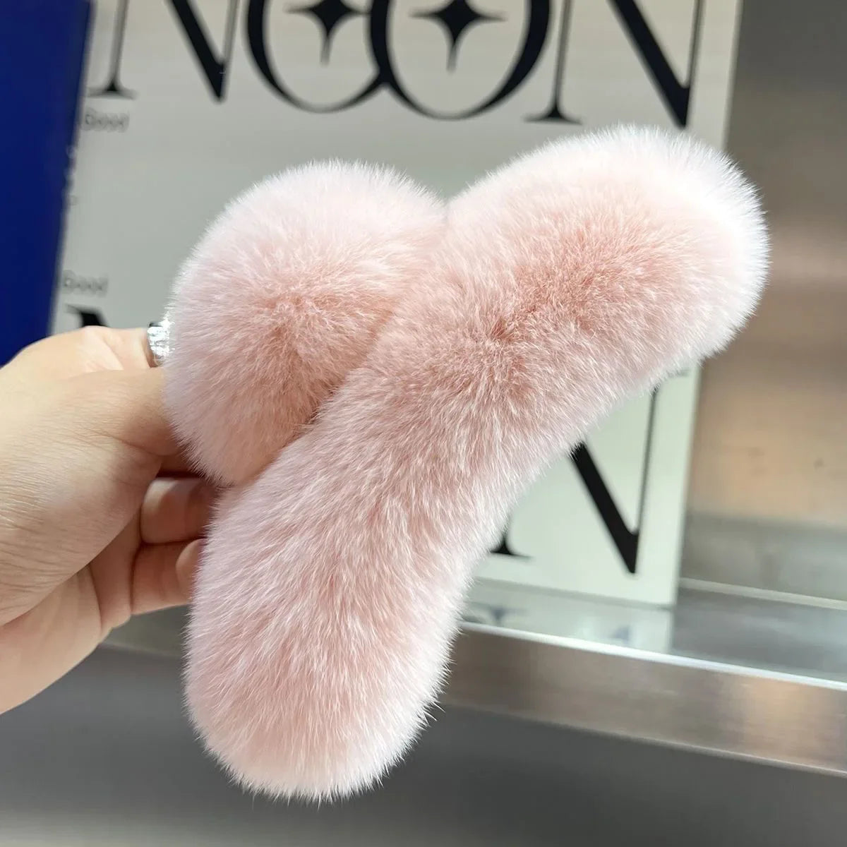 Winter Oversized Faux Fur Big Crab Hair Clip Cute Plush Ponytail For Women