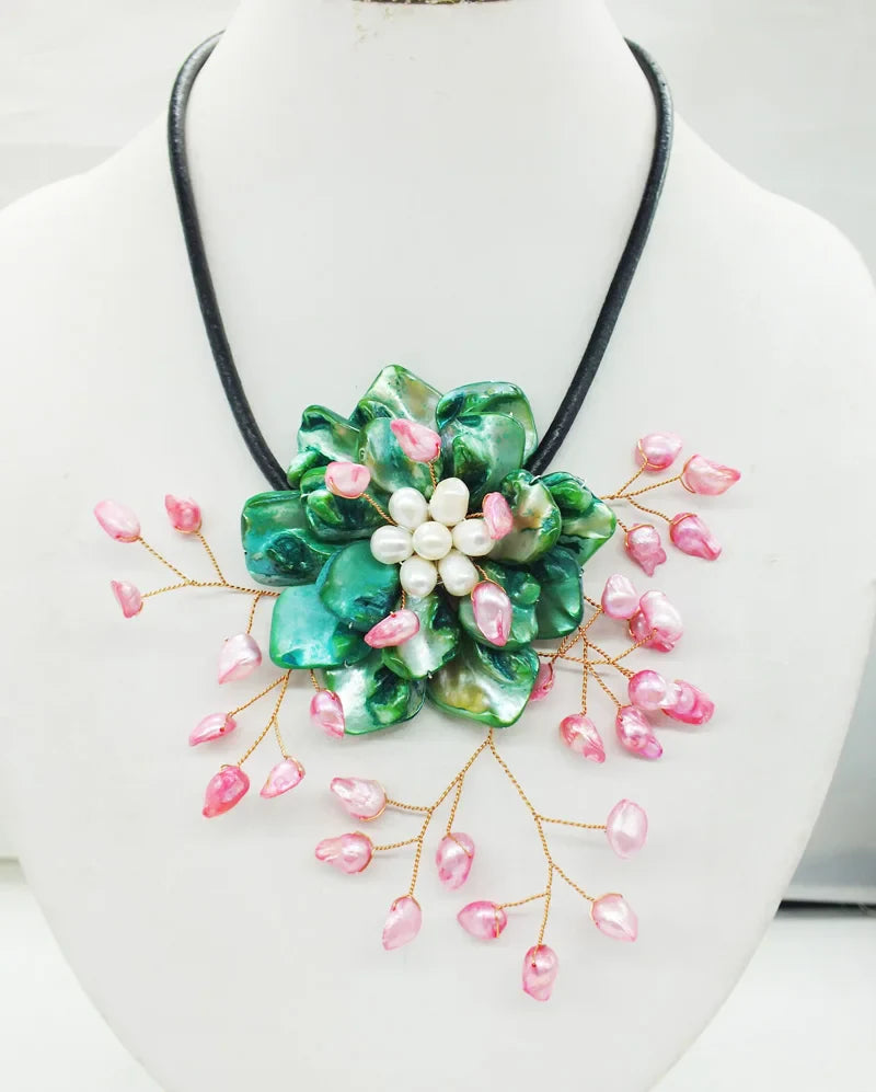 new !!  Latest Design Shell Flowers Wedding Crystal Necklace Women Fashion Necklace  20"
