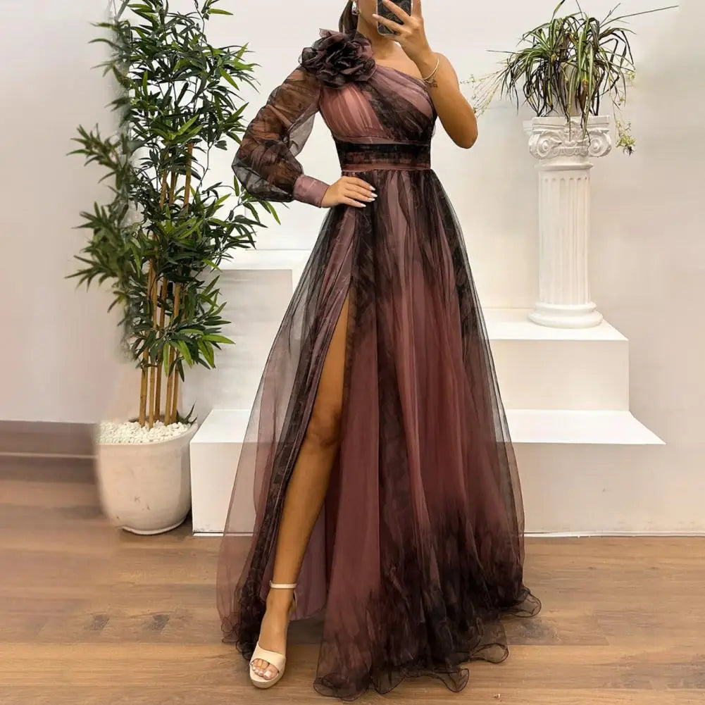 2024 Womens Evening Dress One Shoulder Pleated Pleated Mesh Single Long Sleeve Slim Waist A-line Floor Length Slit Banquet Dress