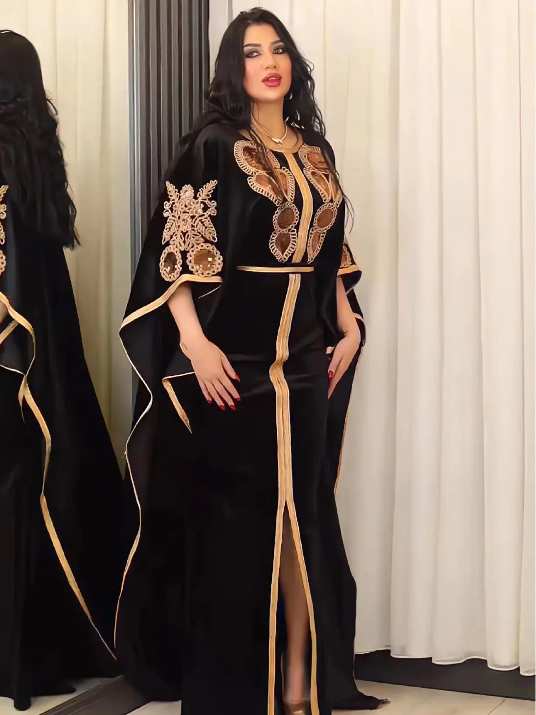 Ramadan Luxury Muslim Fashion Bat Sleeve Moroccan Turkiye Dubai Dress Middle East Arab Dress Sequins Golden Velvet Long Dress