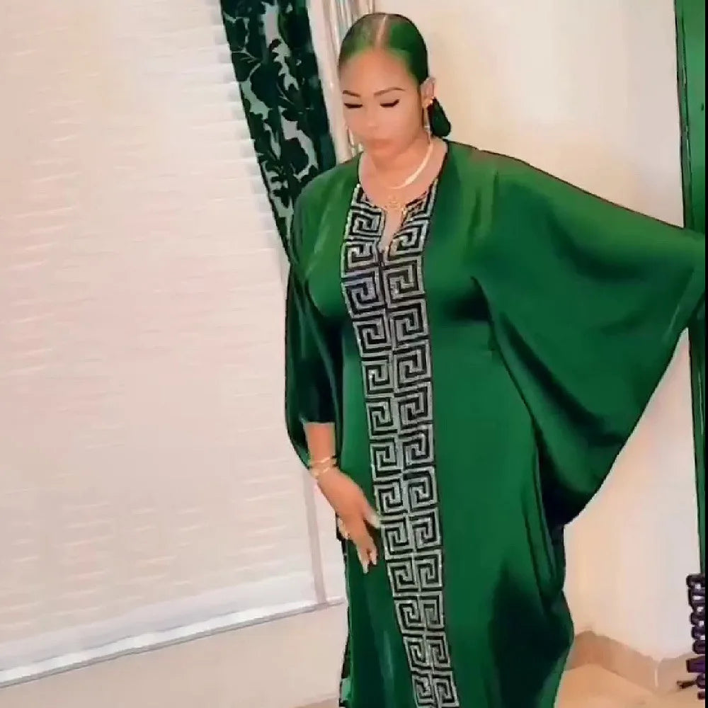 2025 High Quality African Women Plus Size Dress Bat Sleeve V Neck Robes Diamond Dashiki Maxi Dresses Muslim Femme Elegant Abayas