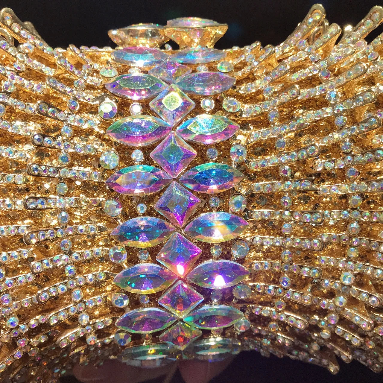 Crystal Women Handbags Luxury Designer Clutch Bags Diamond Handmade Wedding Bride Gift Clutch Purse Vintage Shiny Evening Clutch