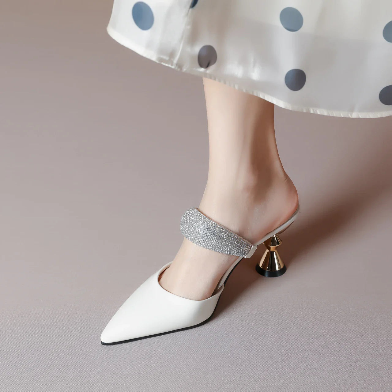 2023 New Design Women Elegant Pointed Toe Strange Style High Heels Summer Outdoor Shoes Ladies Sandals Women Slippers