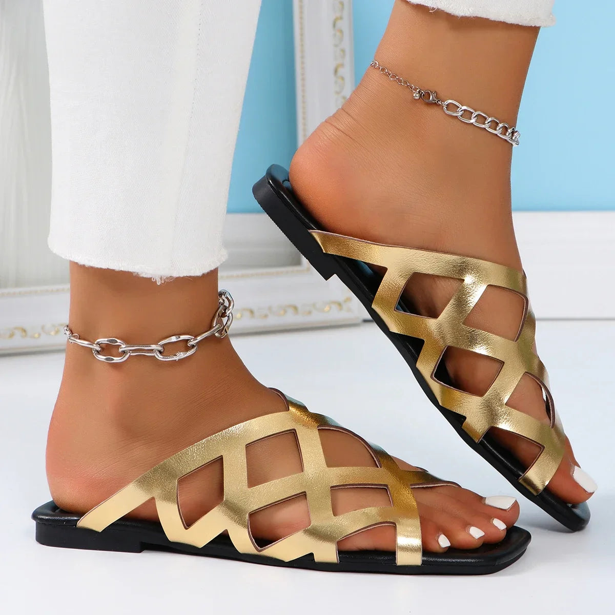 Slippers Woman New Summer Style Shoes Solid Color Woven Versatile Casual Sandals Thong Soft Sole Women Slippers Slides Women