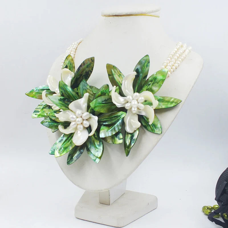new !!  Latest Design Shell Flowers Wedding Crystal Necklace Women Fashion Necklace  20"