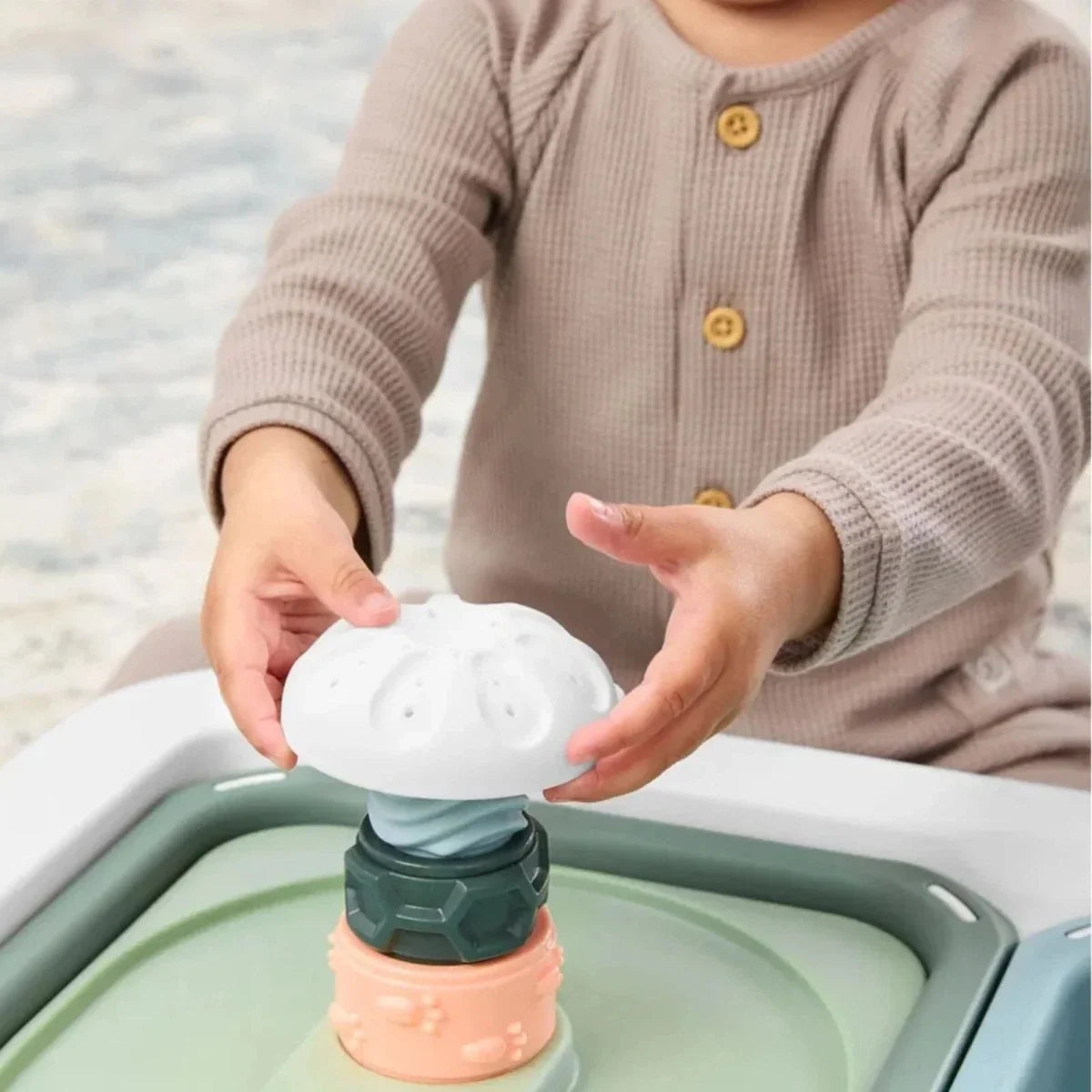 Skip Hop Discoverosity 3-in-1 Sensory Table