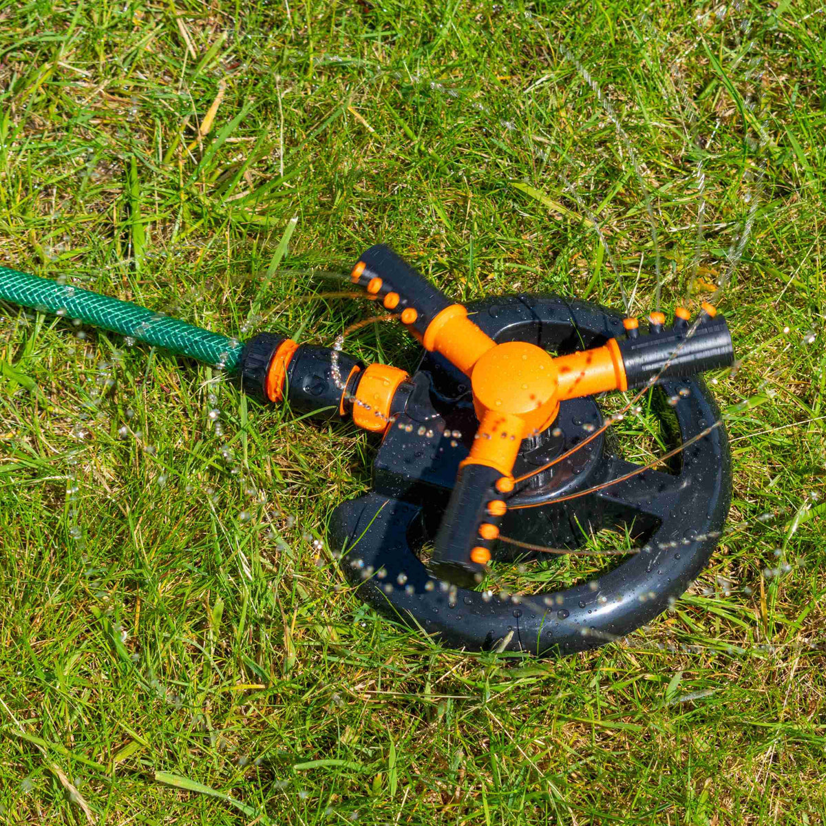 Bradas 3-Arm Rotating Sprinkler Black Orange Line