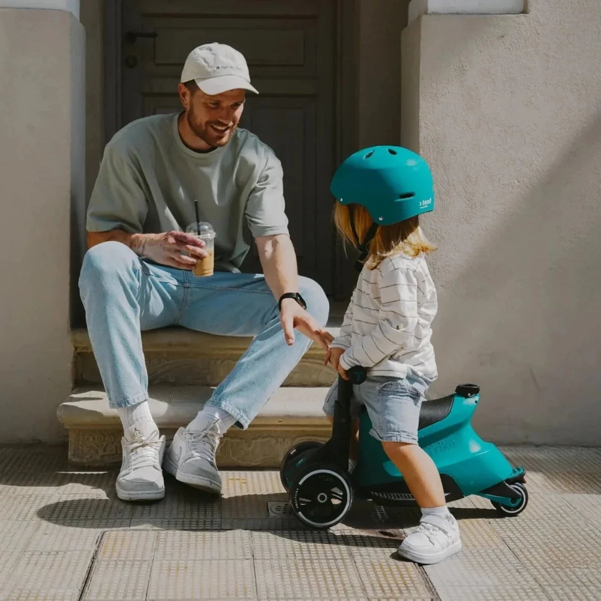 smarTrike Xtend Ride On Scooter Plus - Salmon