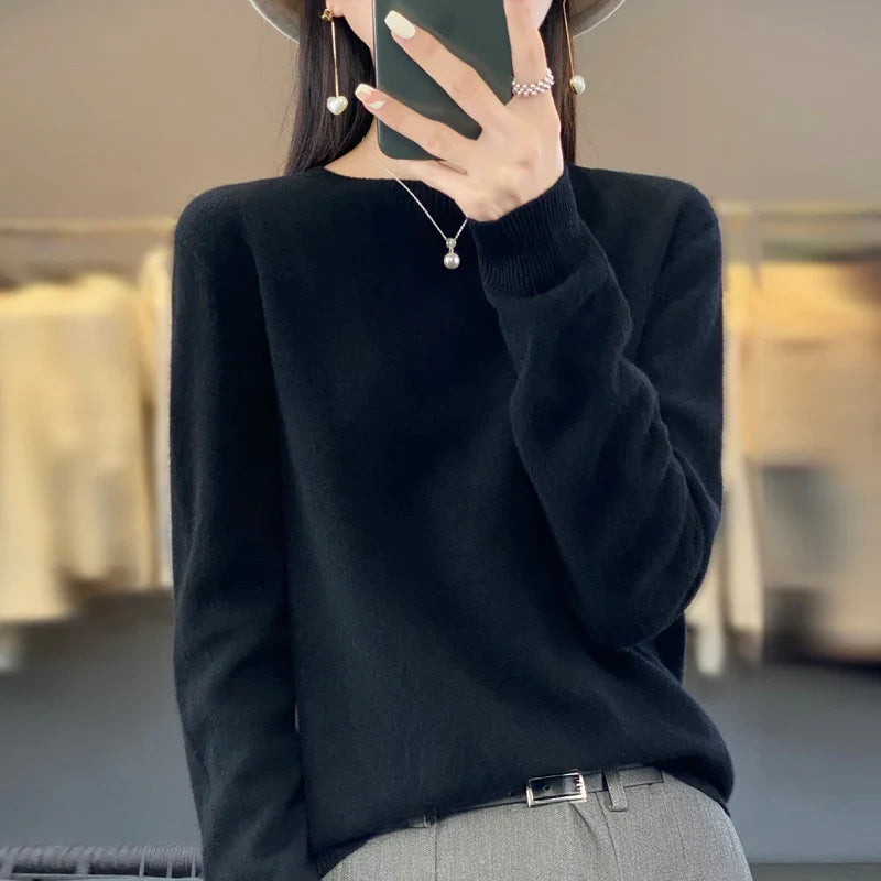 100% Merino Wool Women’s Sweater – Soft Cashmere-Feel O-Neck Pullover, Autumn/Winter Warm Knit Top (14 Colours)