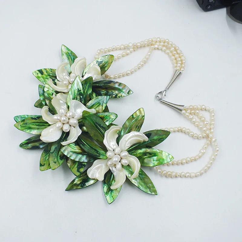 new !!  Latest Design Shell Flowers Wedding Crystal Necklace Women Fashion Necklace  20"
