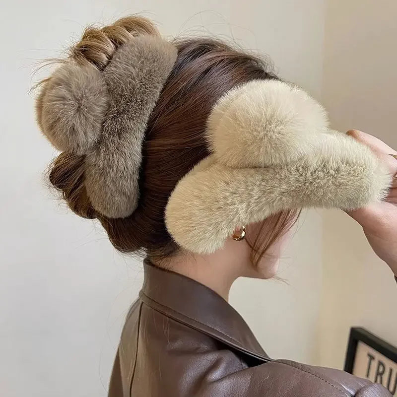 Winter Oversized Faux Fur Big Crab Hair Clip Cute Plush Ponytail For Women