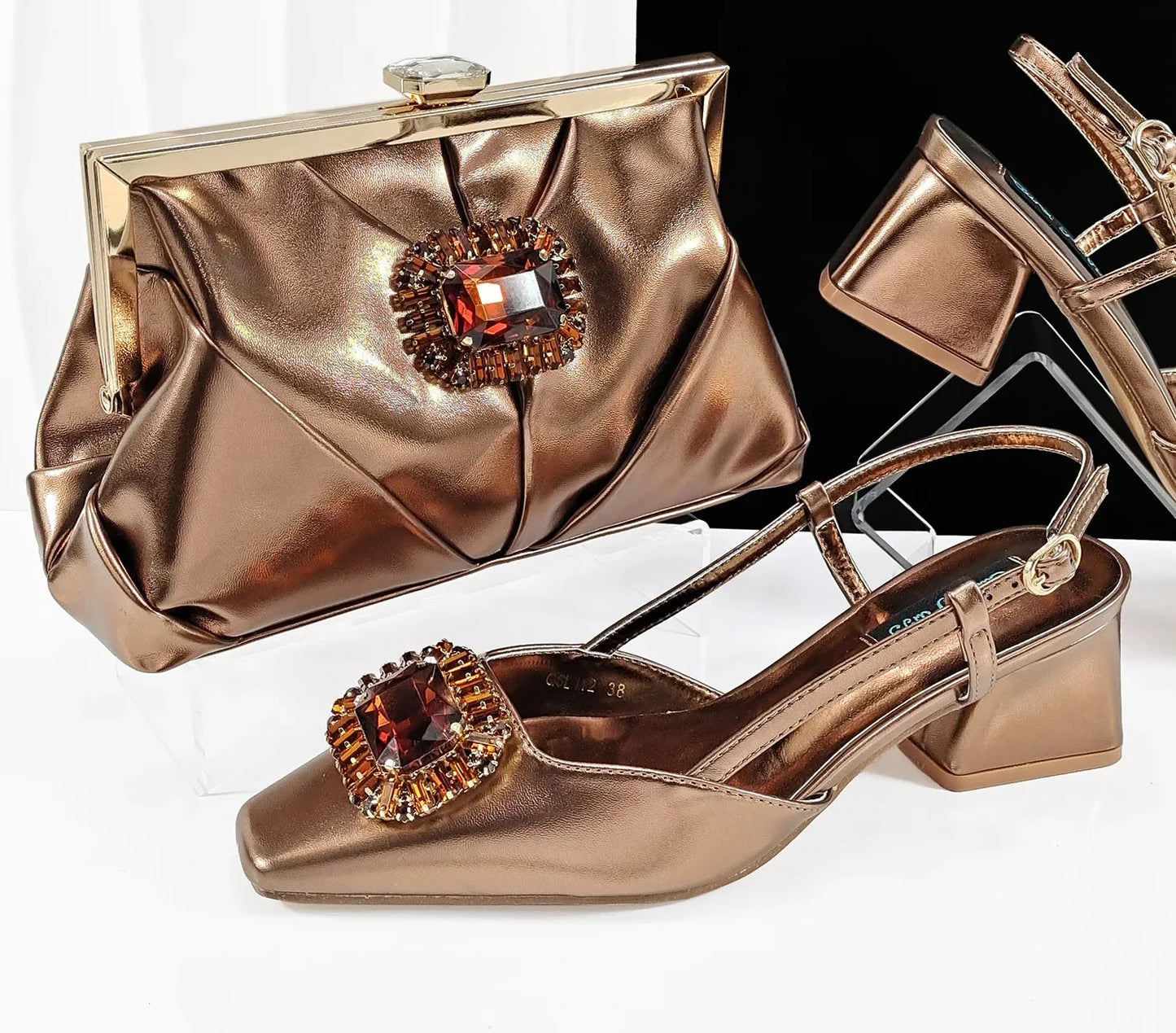 Elegant Women's Shoes and Bag Shiny Big Rhinestone Luxury Fashion Shoes Set