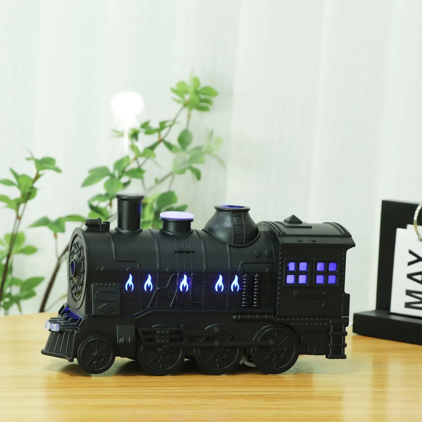 Essential Oil Diffuser 300ml Train Shape 2 Lighting Modes Aromatherapy Cool Mist Humidifier with Remote Control for Bedroom Offi