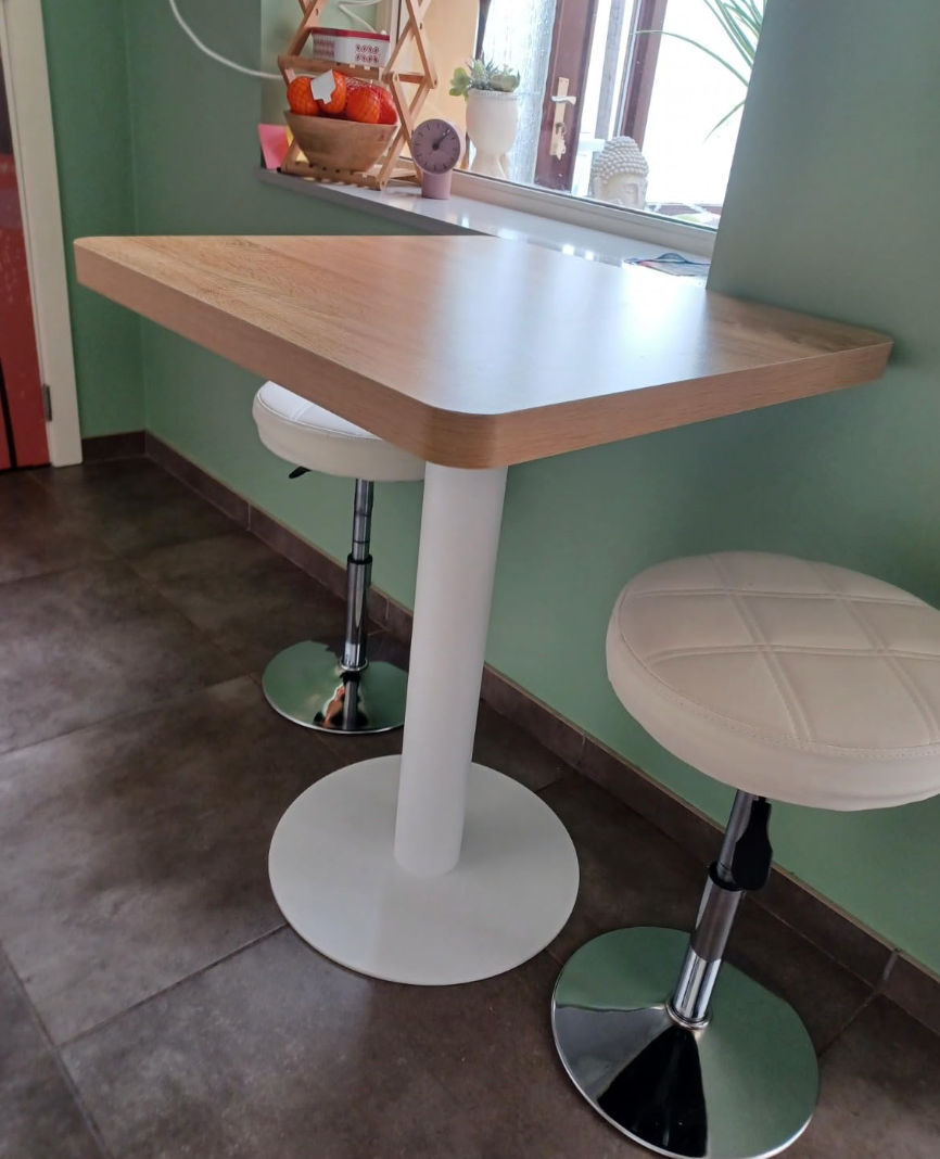 Bistro Table Light Brown 60X60 cm MDF