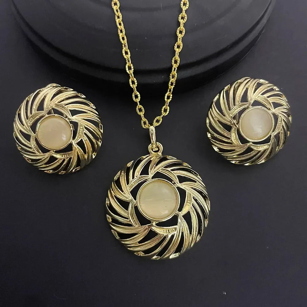 24K Gold-plated Two Piece Copper Jewelry Set India Dubai Jewelry Gold Warped Geometry Necklace Earrings