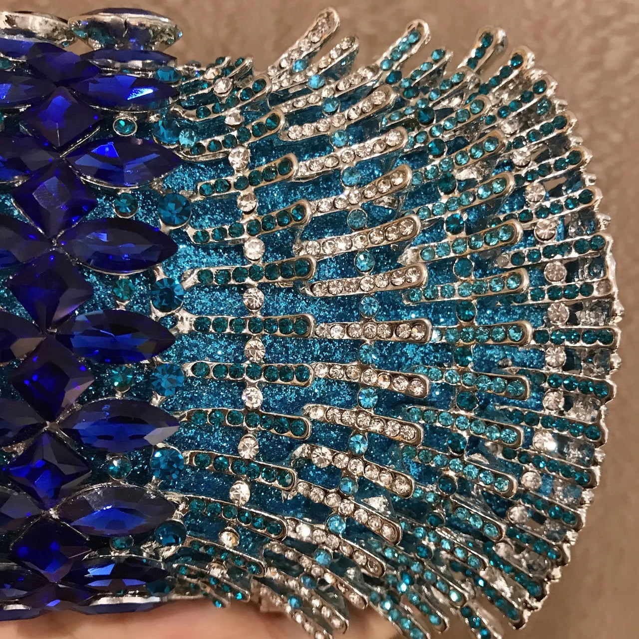 Crystal Women Handbags Luxury Designer Clutch Bags Diamond Handmade Wedding Bride Gift Clutch Purse Vintage Shiny Evening Clutch