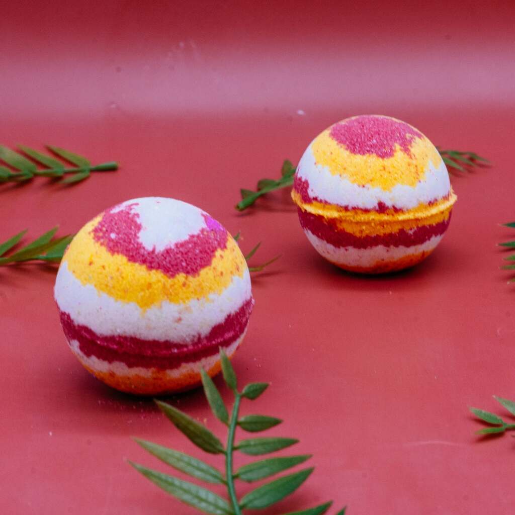 Myrrh & Tonka Bath Bomb
