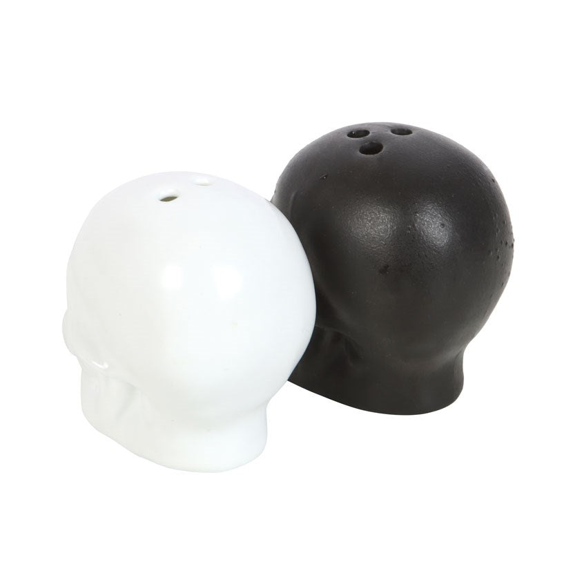 Gothic Gifts Skull Salt and Pepper Shakers
