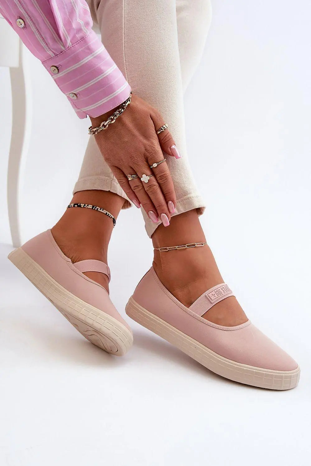 Sneakers model 194982 Step in style