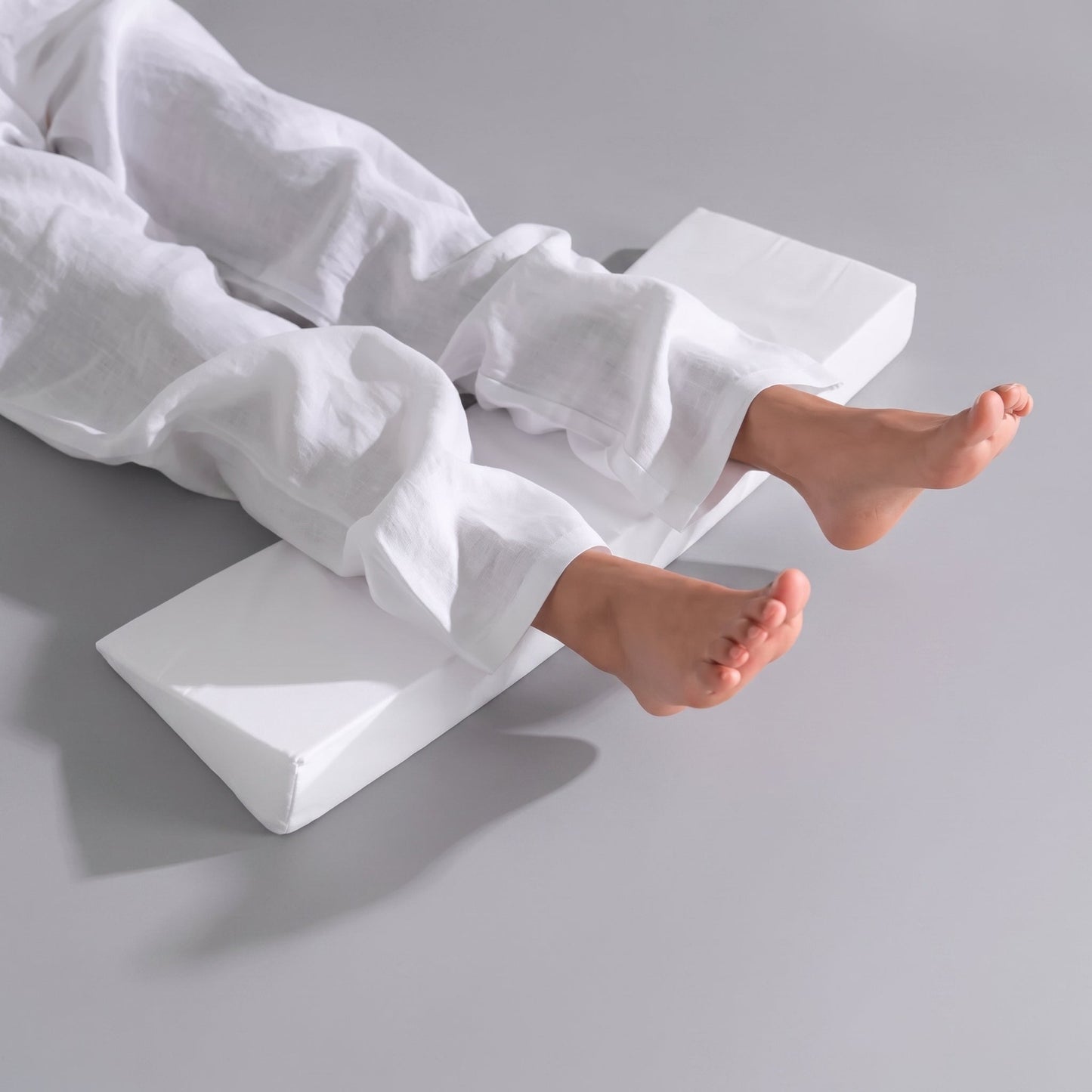 Heel Lift Leg Pillow – Firm Ankle & Foot Elevation Cushion for Pressure Relief