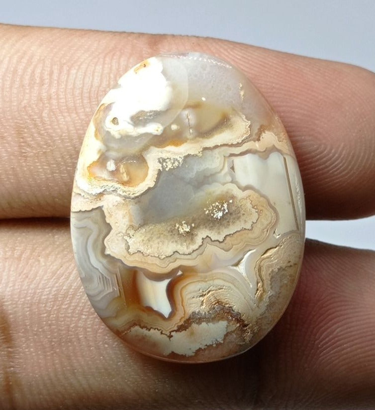 Scenic Agate with Rare Pattern  -  Sulaimani Aqeeq - 30x23mm