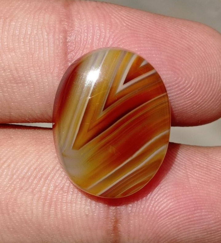 21.2ct Abstract Bands in Agate - Sulaimani Aqeeq - 22x17mm