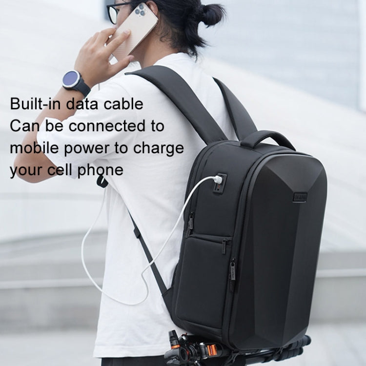 Cwatcun D108 Large Hard Shell Shoulder Camera Bag Waterproof Shockproof Photography Pack