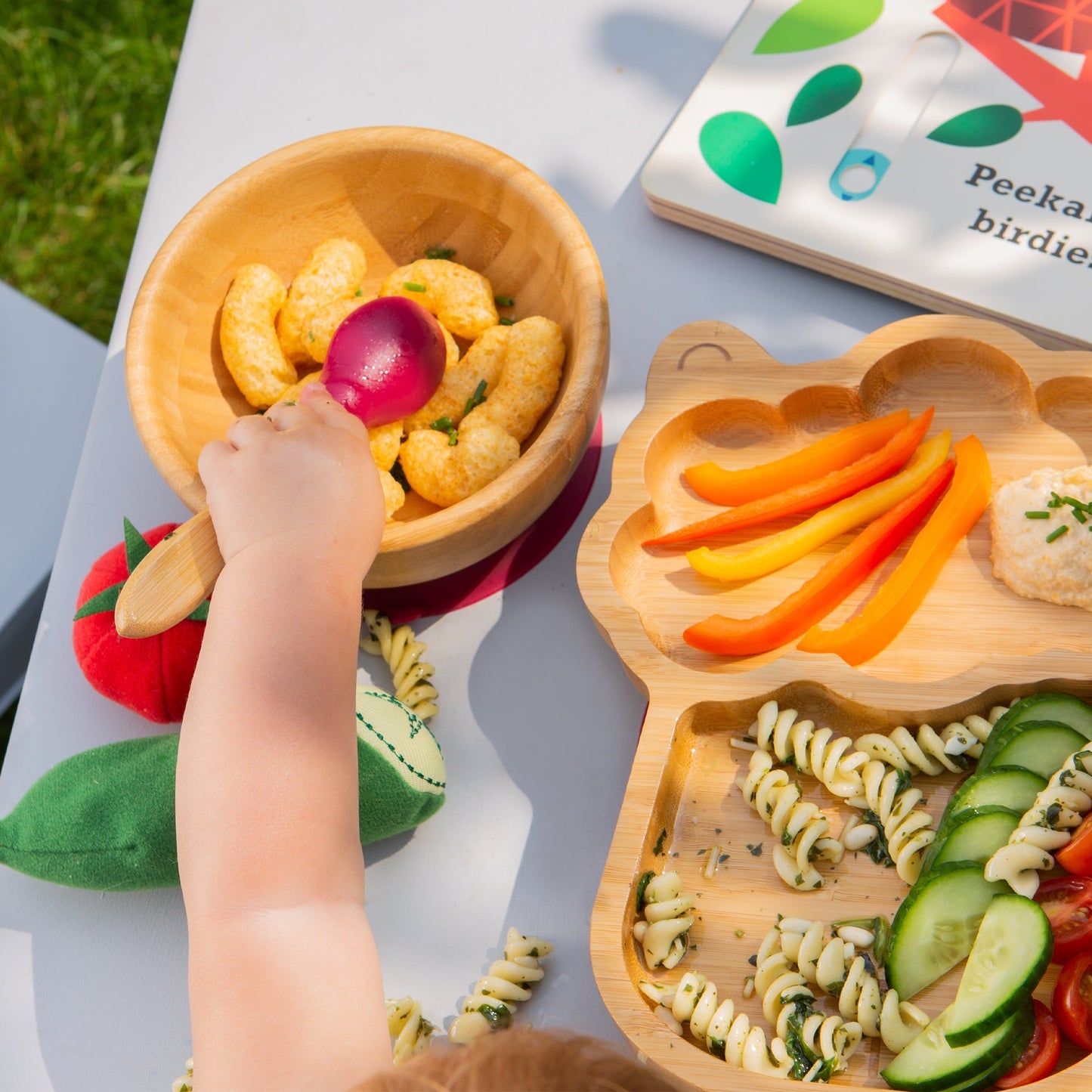 Lenny The Llama Bamboo Suction Dinner Set