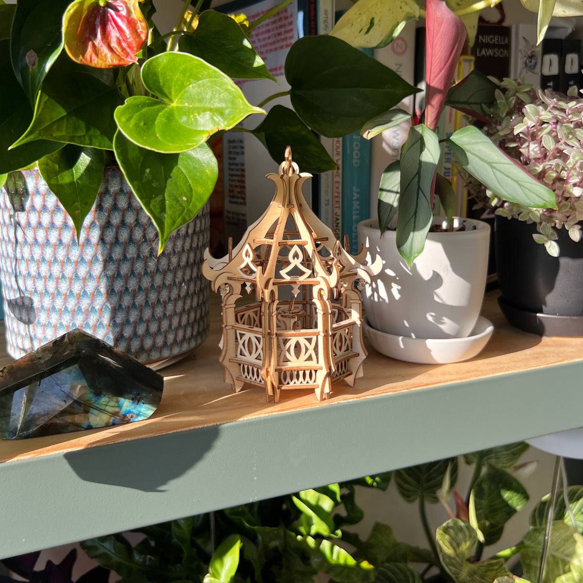Summer Pavilion + Free USB Light