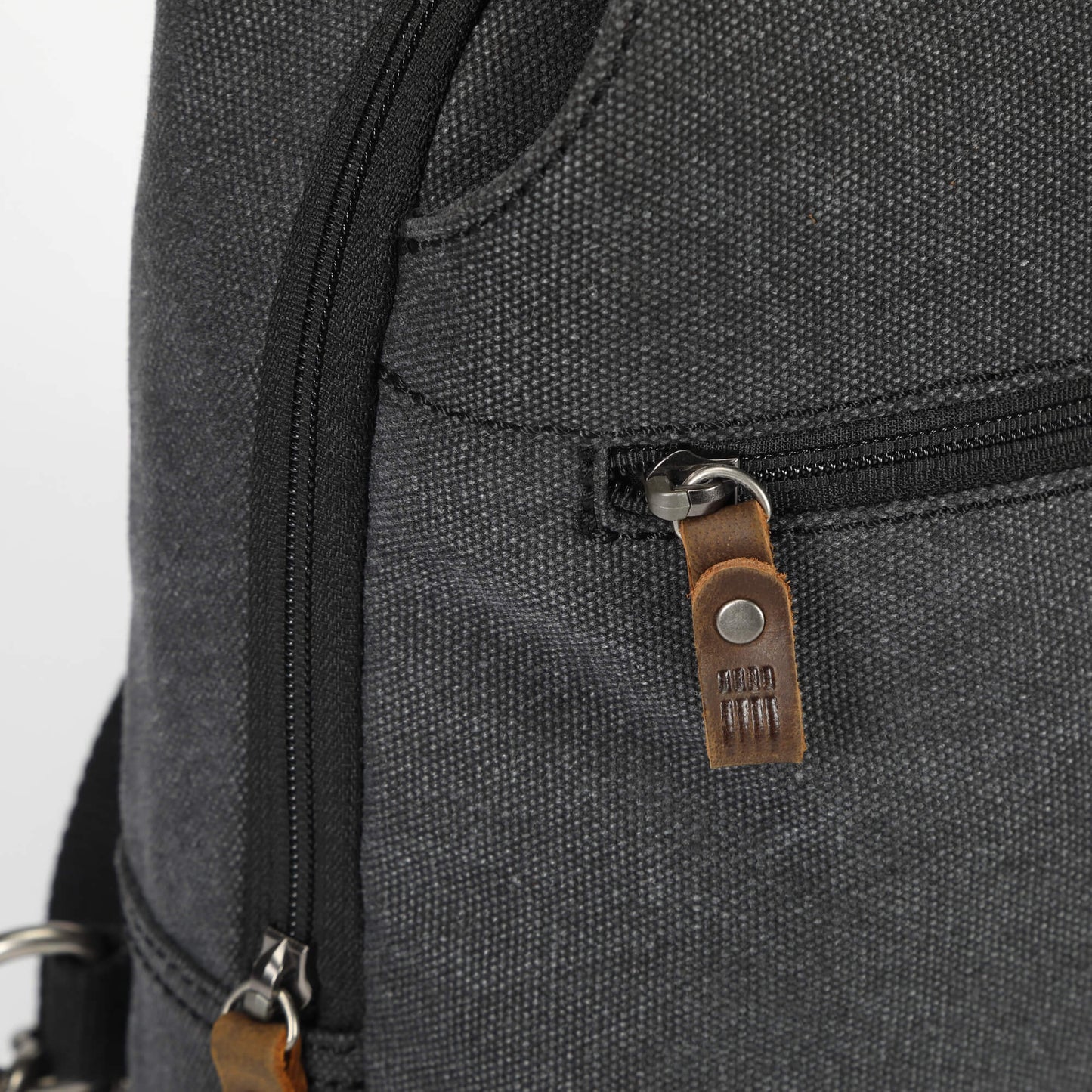 TRP0551 Troop London Classic Sling Bag, One Strap Backpack