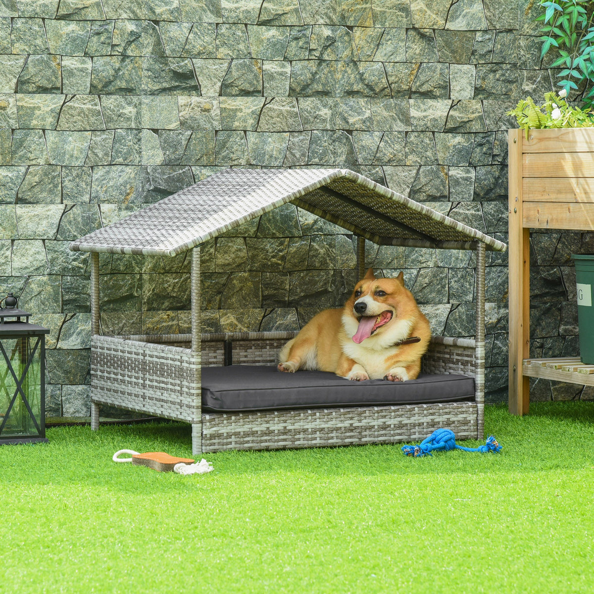 PawHut Wicker Dog House, Rattan Pet Bed with Soft Cushion