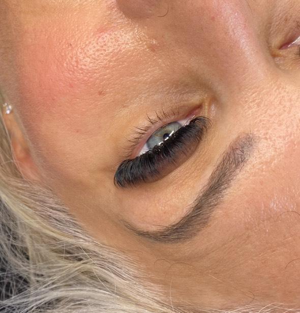 Platinum Volume Lashes Mixed Tray