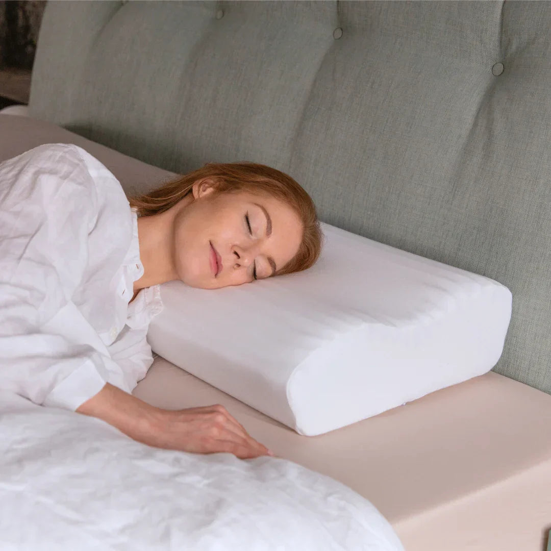 Wave Contour Pillow – Extra Thick Foam Pillow for Broad Shoulders