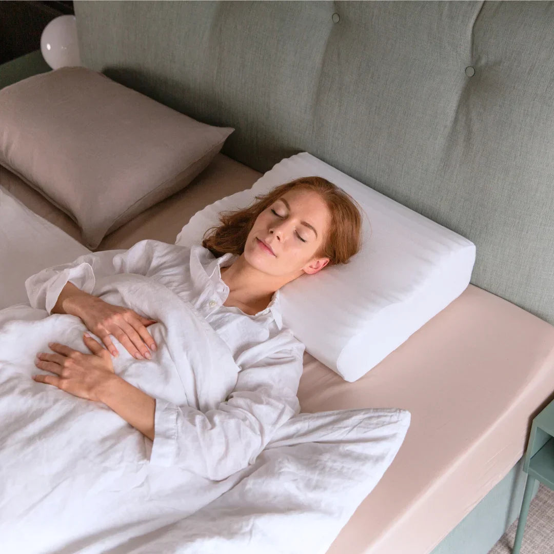 Wave Contour Pillow – Extra Thick Foam Pillow for Broad Shoulders