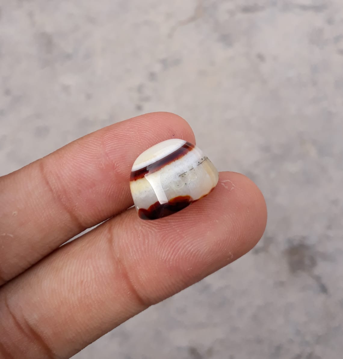 17.2ct Natural Eye Agate For Sale - Aqeeq - Dimension 16x13x11mm