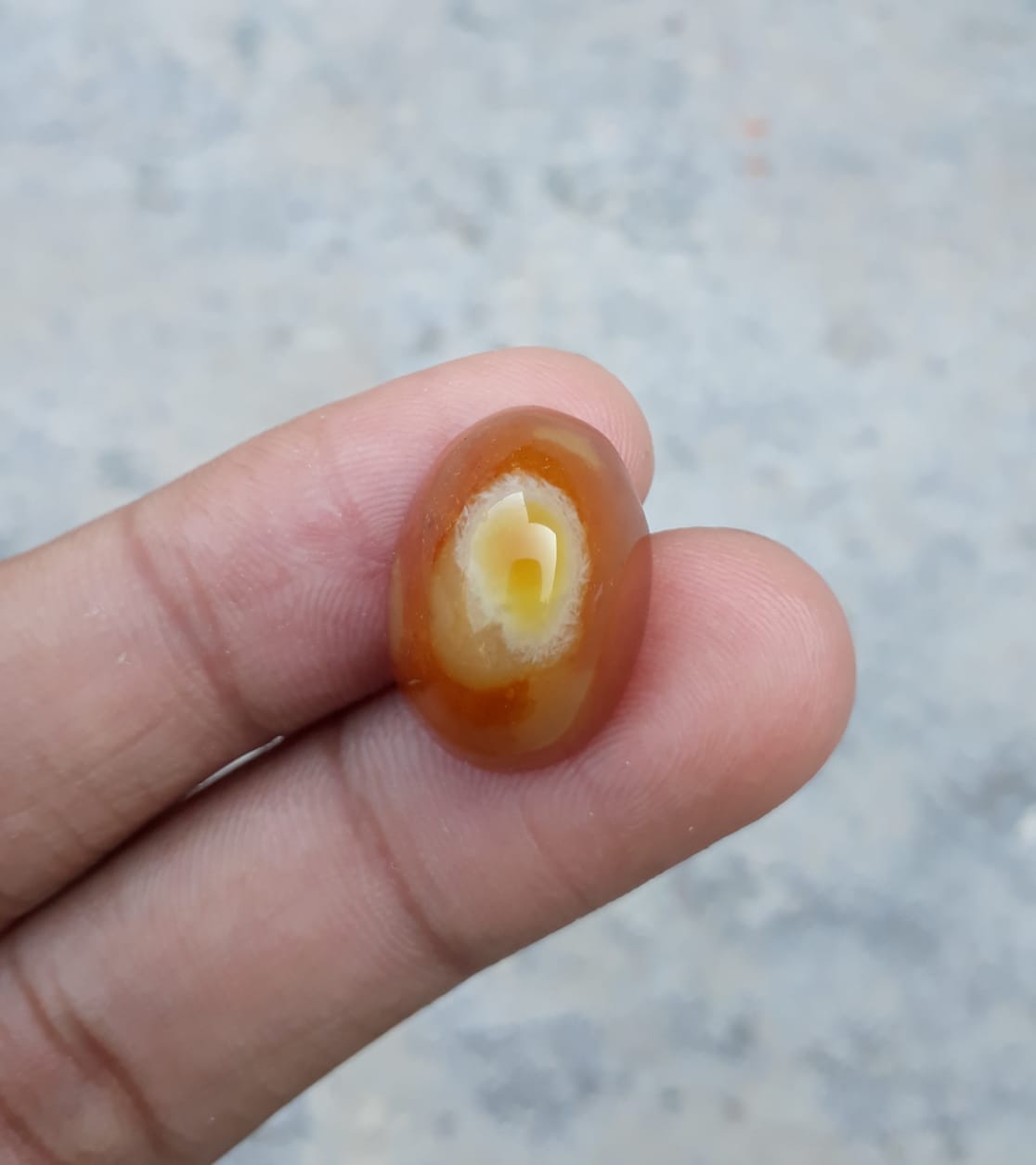 21.2ct Natural Eye Agate For Sale - Aqeeq - Dimension 19x14x12mm