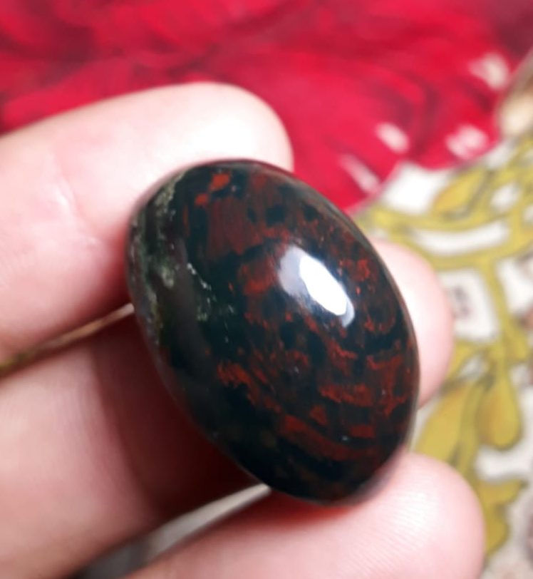 42ct Natural High Quality Blood Stone - Heliotrope - Dimension -27mm X 18mm
