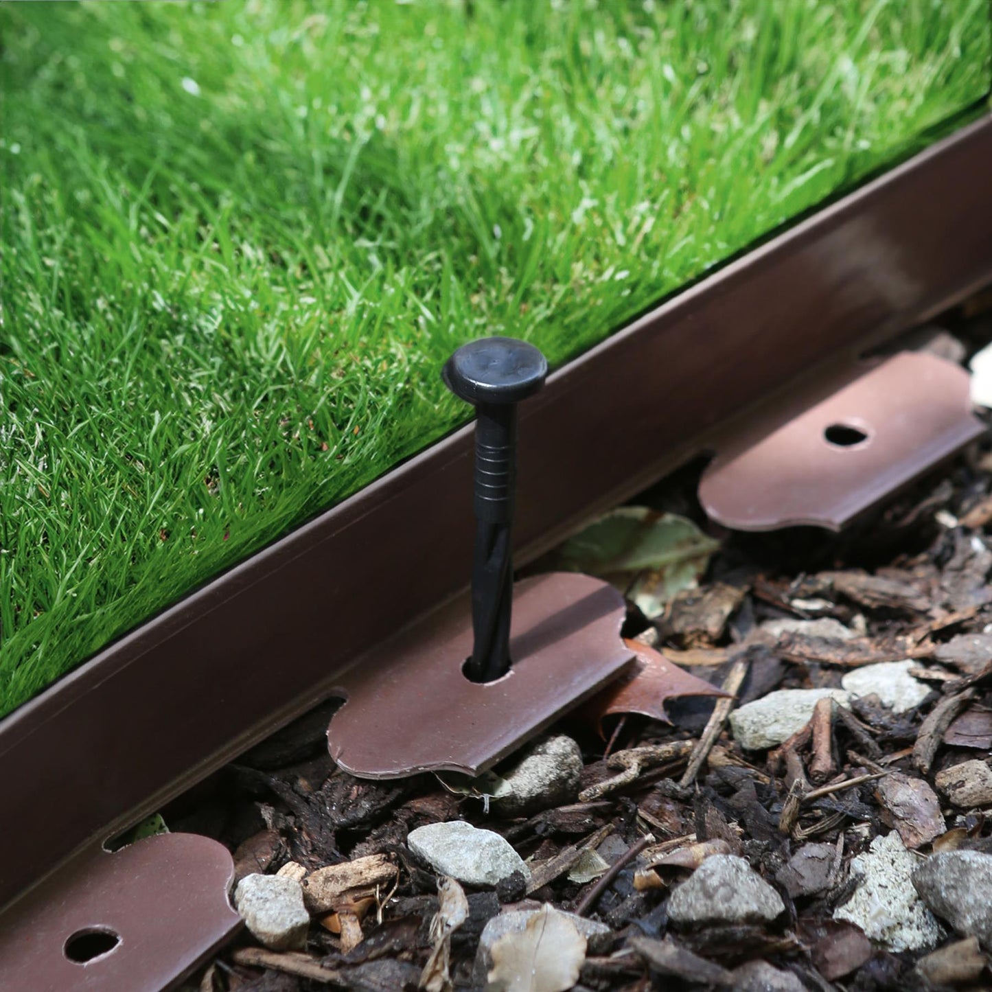 Flexible Plastic Lawn & Path Edging