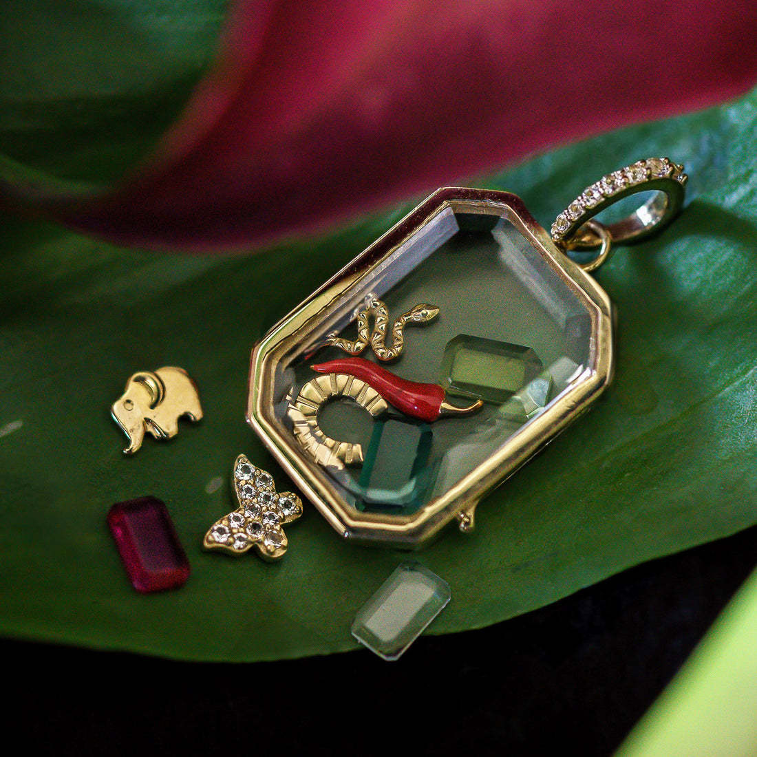 European And American Retro Personality Photo Box Pendant, Openable DIY Pendant, 18K Gold Color Retention