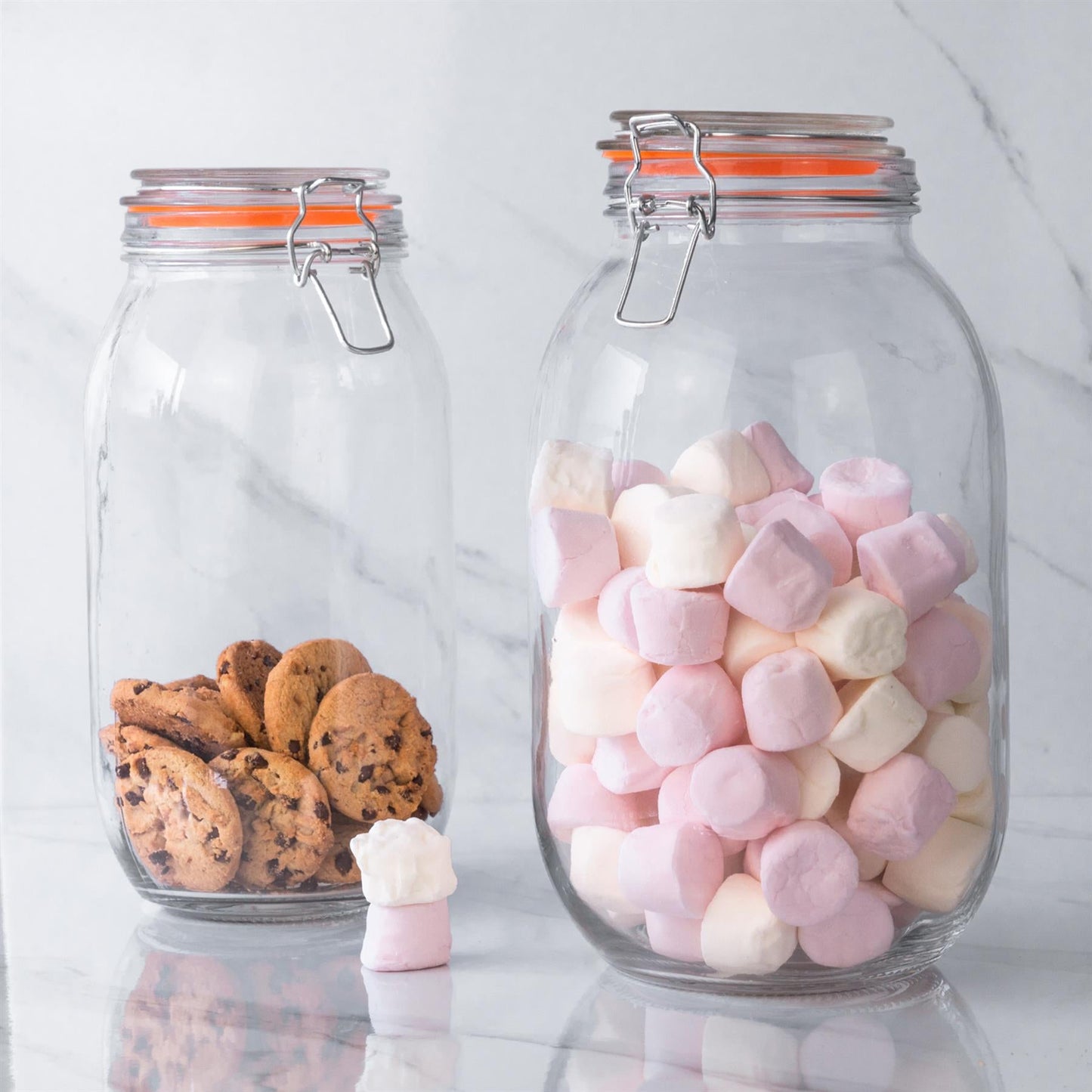 2L Air tight Classic Glass Storage Jar + Four Free Coloured Seals