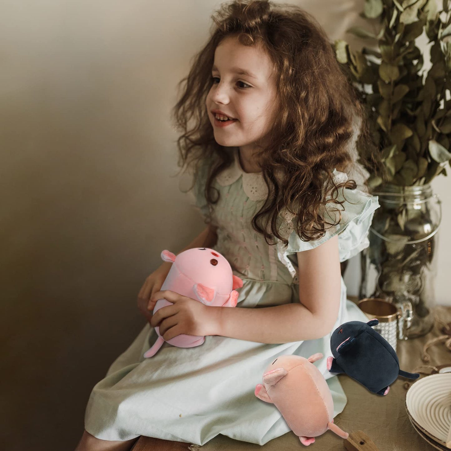 Achwishap Pig Family Plush Set – Mommy 19.6” + 3 Babies, 4-Piece Kawaii Plush Pillows