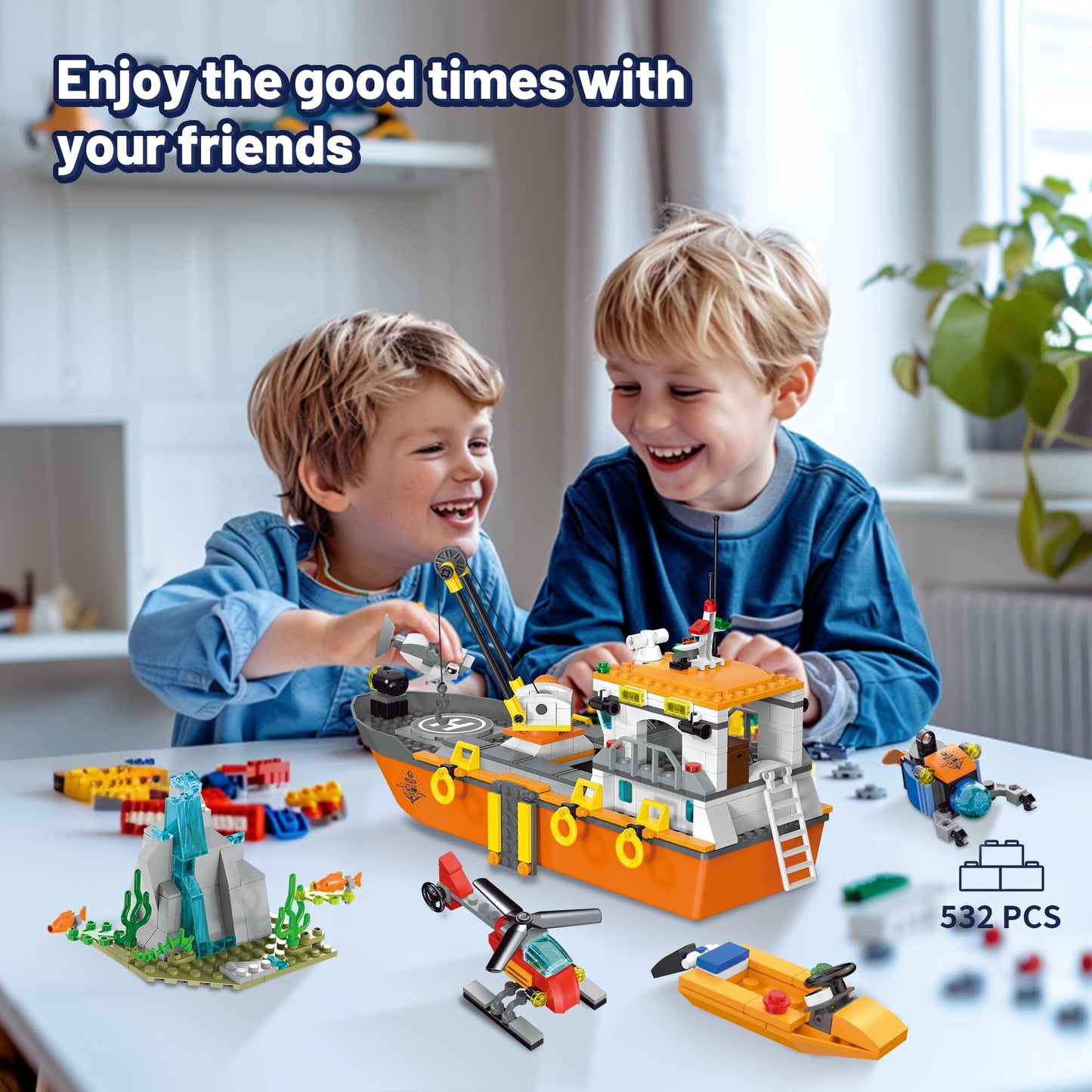 AKWME City Ocean Explorer Ship Building Set — LED Lights, Helicopter, Submarine & Shark Cage