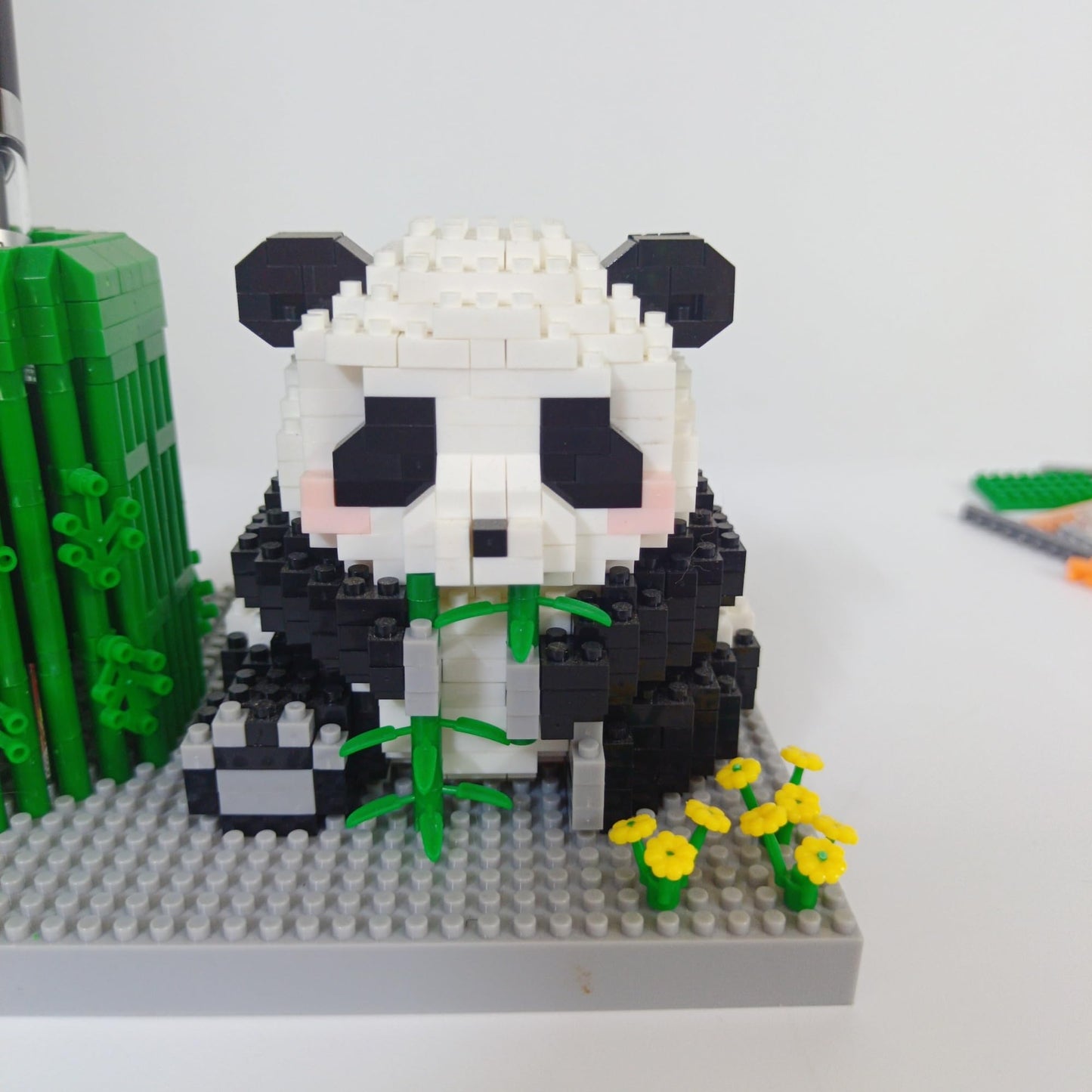 Alltogetho Panda Pen Holder — Micro Mini Building Block Kit for Students and Office Desk Decor