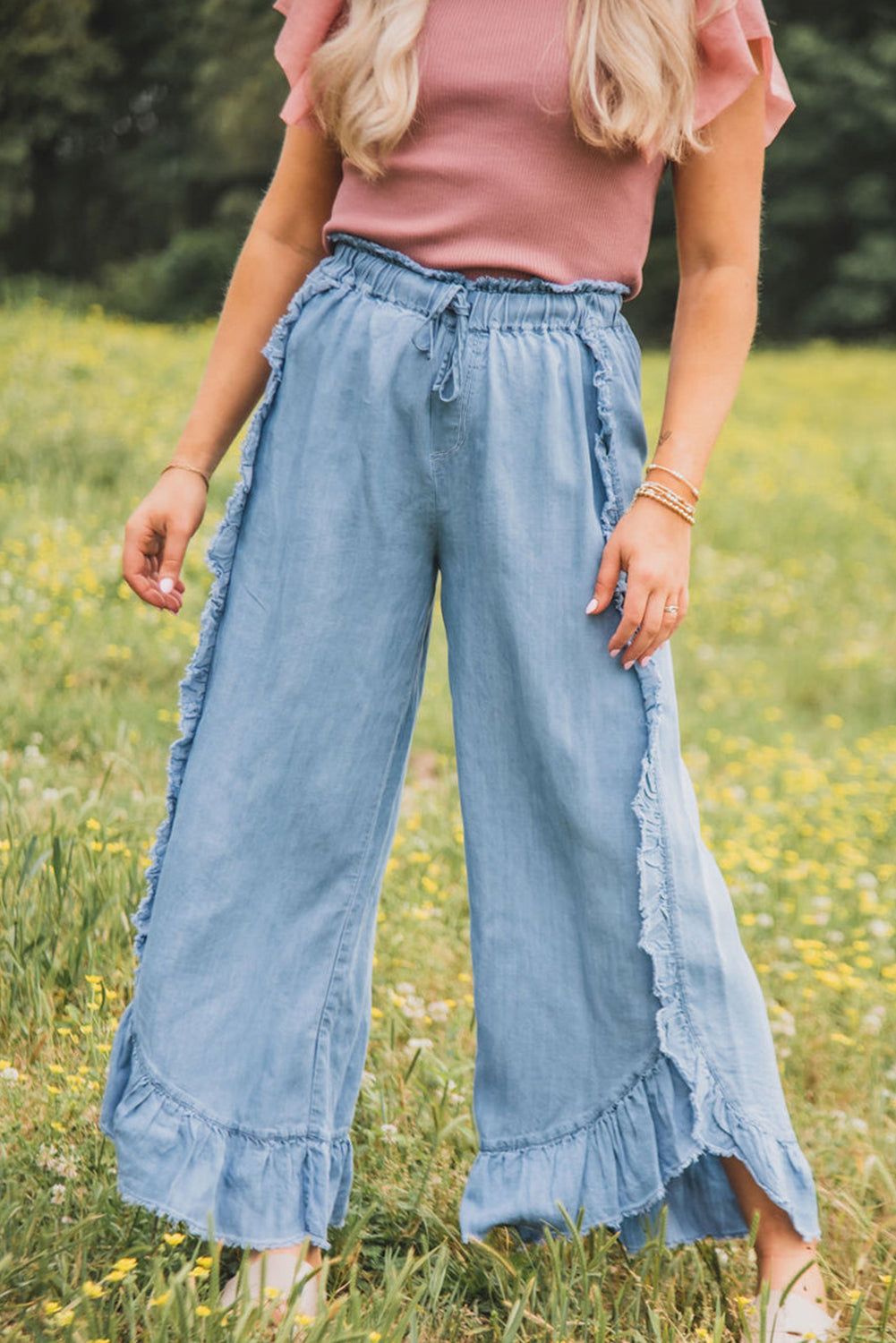 Ruffled Raw Hem Wide Leg Jeans in Myosotis Light Wash