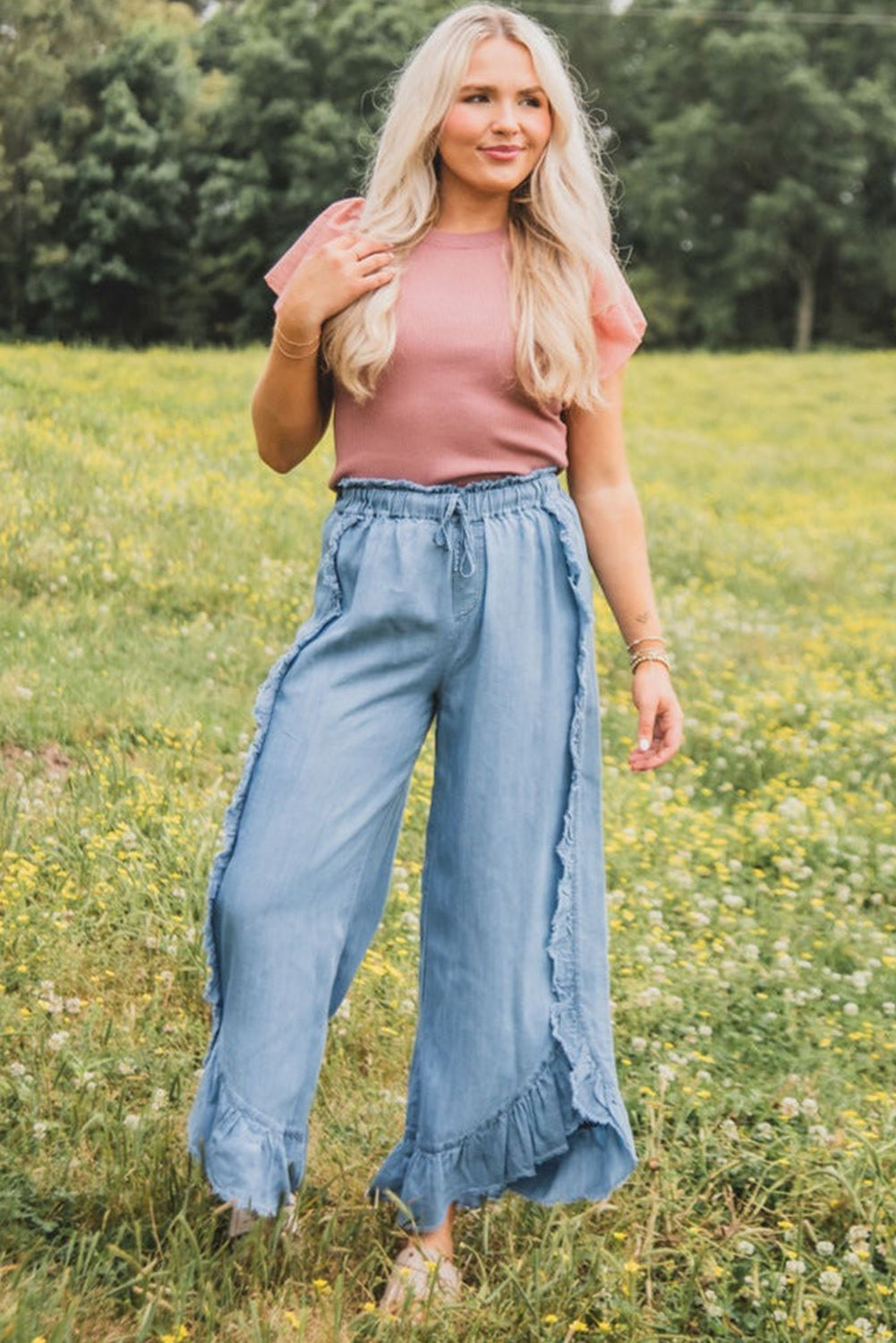 Ruffled Raw Hem Wide Leg Jeans in Myosotis Light Wash