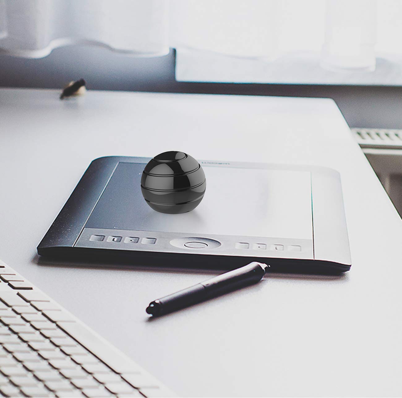 Apqdw Kinetic Desk Toy Ball (39mm) – Black Fidget for Adults & Kids