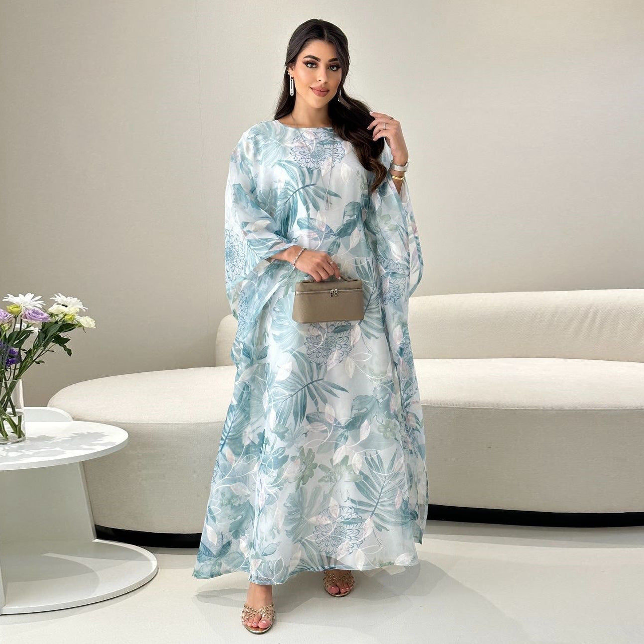 Arab Women's Elegant Robe, Modest Dress, Modest Fashion